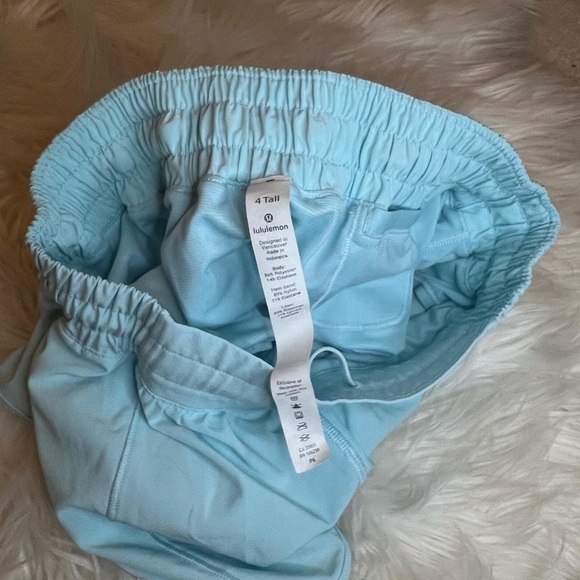 Lululemon hotty hot shorts - Picture 3 of 5